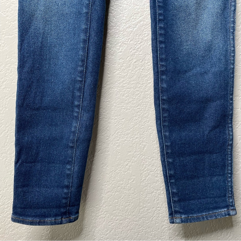 Madewell Women’s 10" High-Rise Skinny Jeans in Winston Wash - Picture 5 of 11